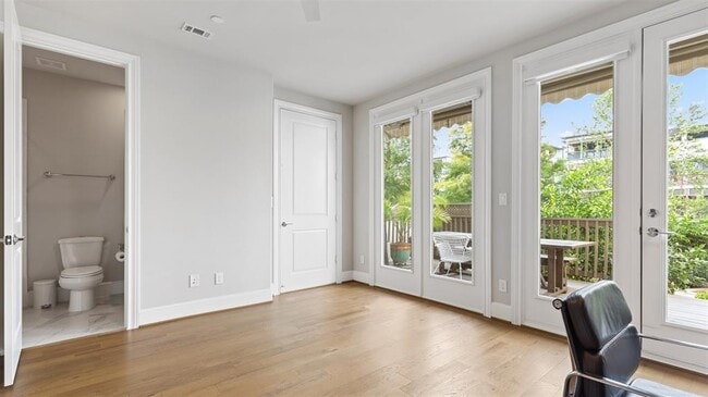 Building Photo - 1232 W 16th St