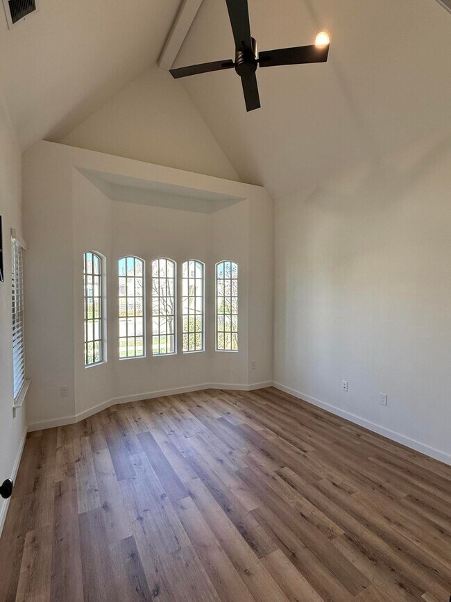 Building Photo - 3605 128th St