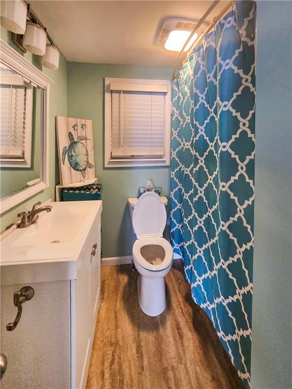 Building Photo - 930 Elm St