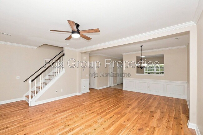 Building Photo - 153 Forest Ridge Rd