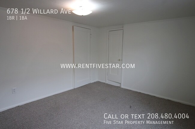 Building Photo - Centrally Located One Bedroom Apartment Av...