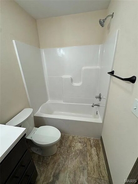 Building Photo - 3617 Justine Dr