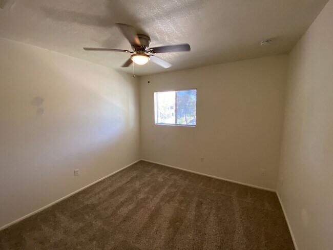 Building Photo - Affordable 2bd condo in Great Location