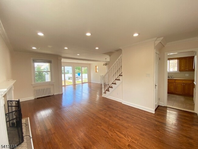 Building Photo - 52 Day St