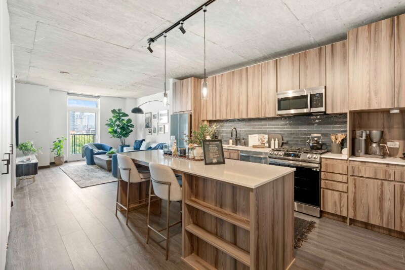Building Photo - 140 N Ashland Ave