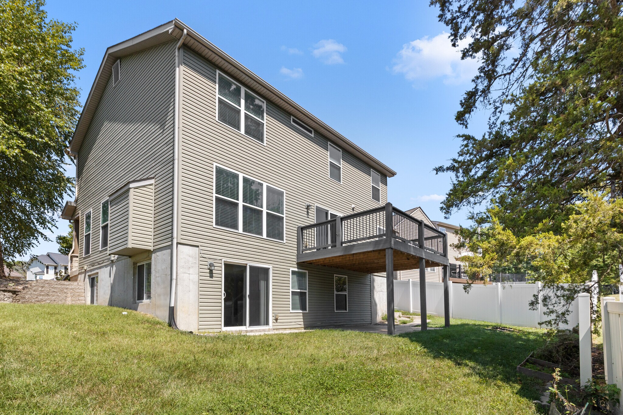 Building Photo - 1304 Mason Grove Dr