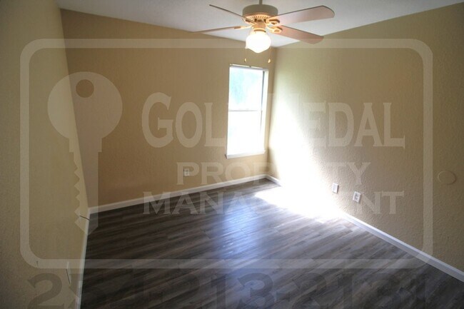 Building Photo - 3410 Cantabrian Dr