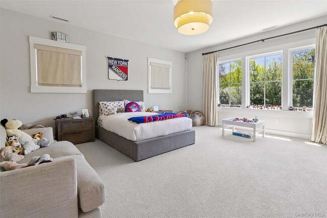 Building Photo - 1 Stonewall Ln