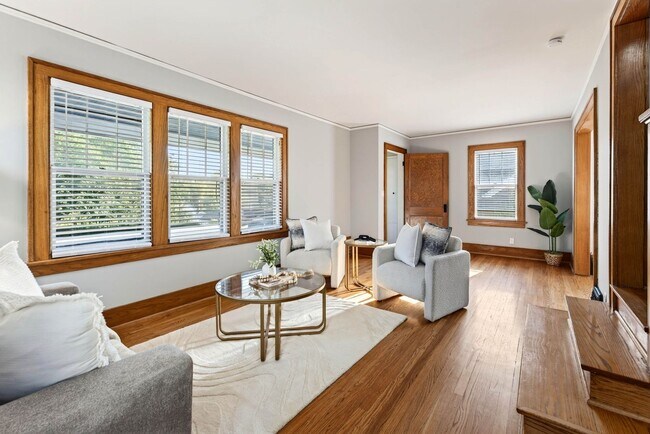 Building Photo - 4417 Poppleton Ave