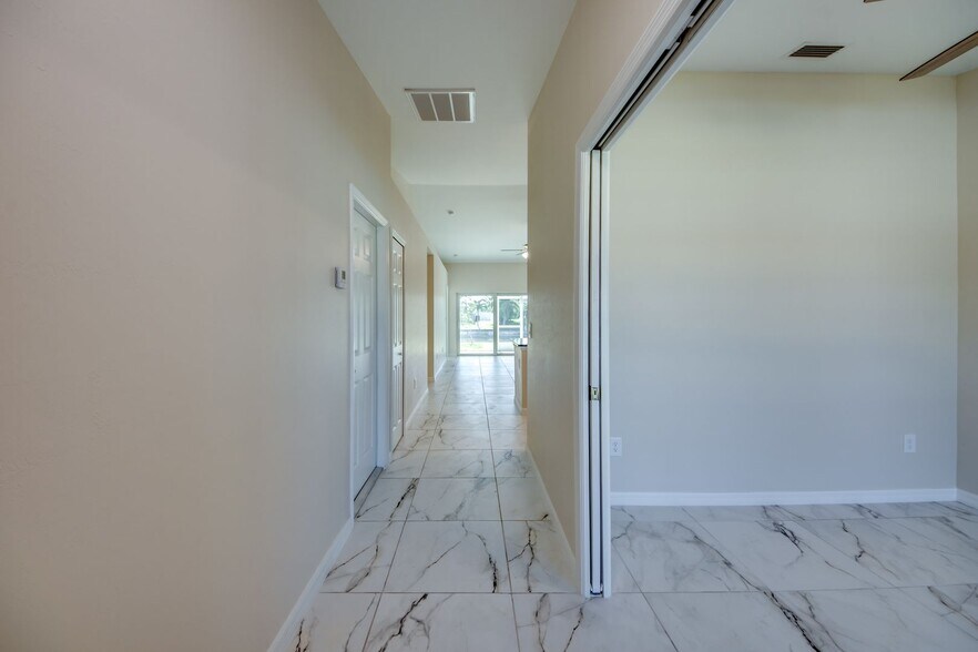 Building Photo - 3419-3421 SW 15th Pl