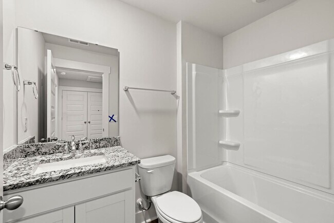 Building Photo - MOVE IN SPECIAL- ONE FREE MONTH RENT WITH A LEASE SIGNED BY FEB. 1!!