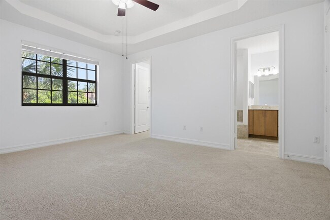 Building Photo - 13023 Riverwalk Cir S