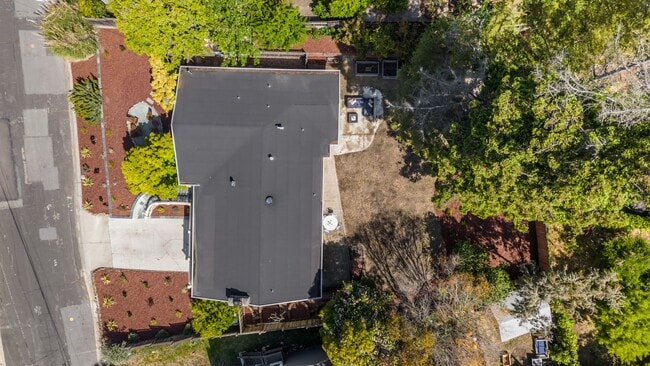 Building Photo - 35 Franciscan Way