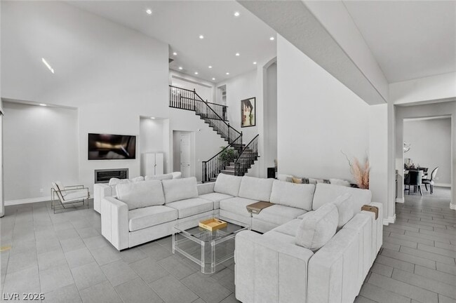 Building Photo - 11 Grand Masters Dr