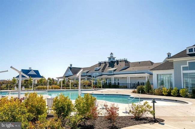 Building Photo - 170 Harrier Wy