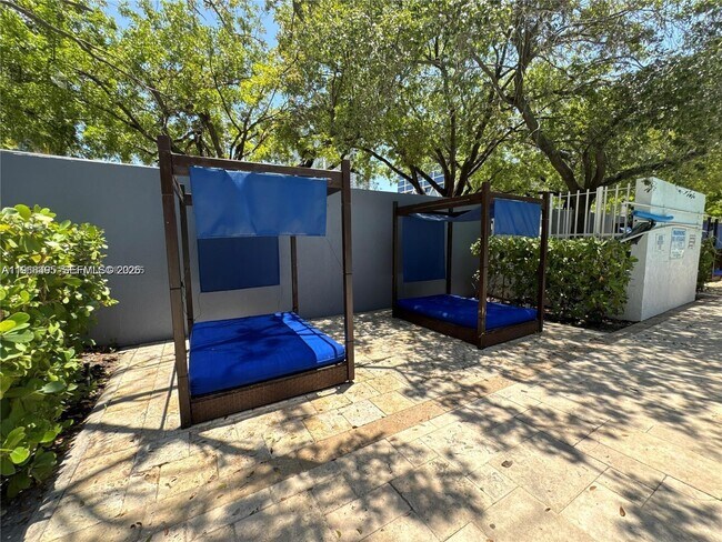 Building Photo - 850 N Miami Ave