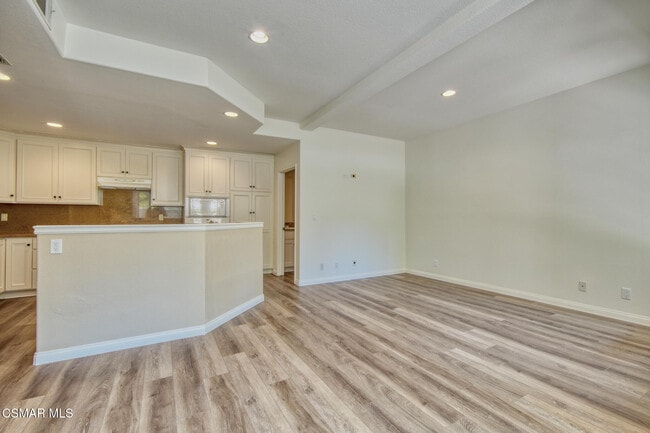 Building Photo - 1044 Cherry Creek Cir