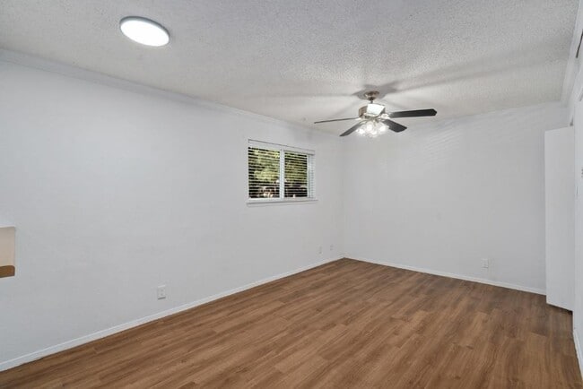 Building Photo - 4103 Speedway