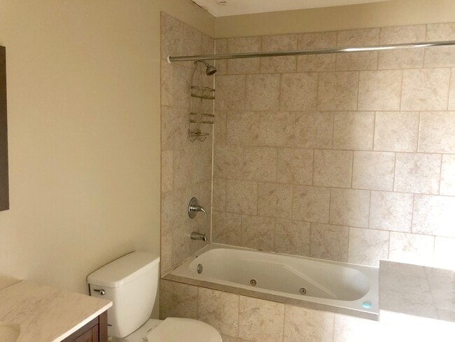 Building Photo - 4300 N Kedzie Ave