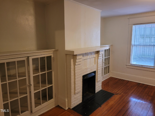 Building Photo - 1112 N Duke St
