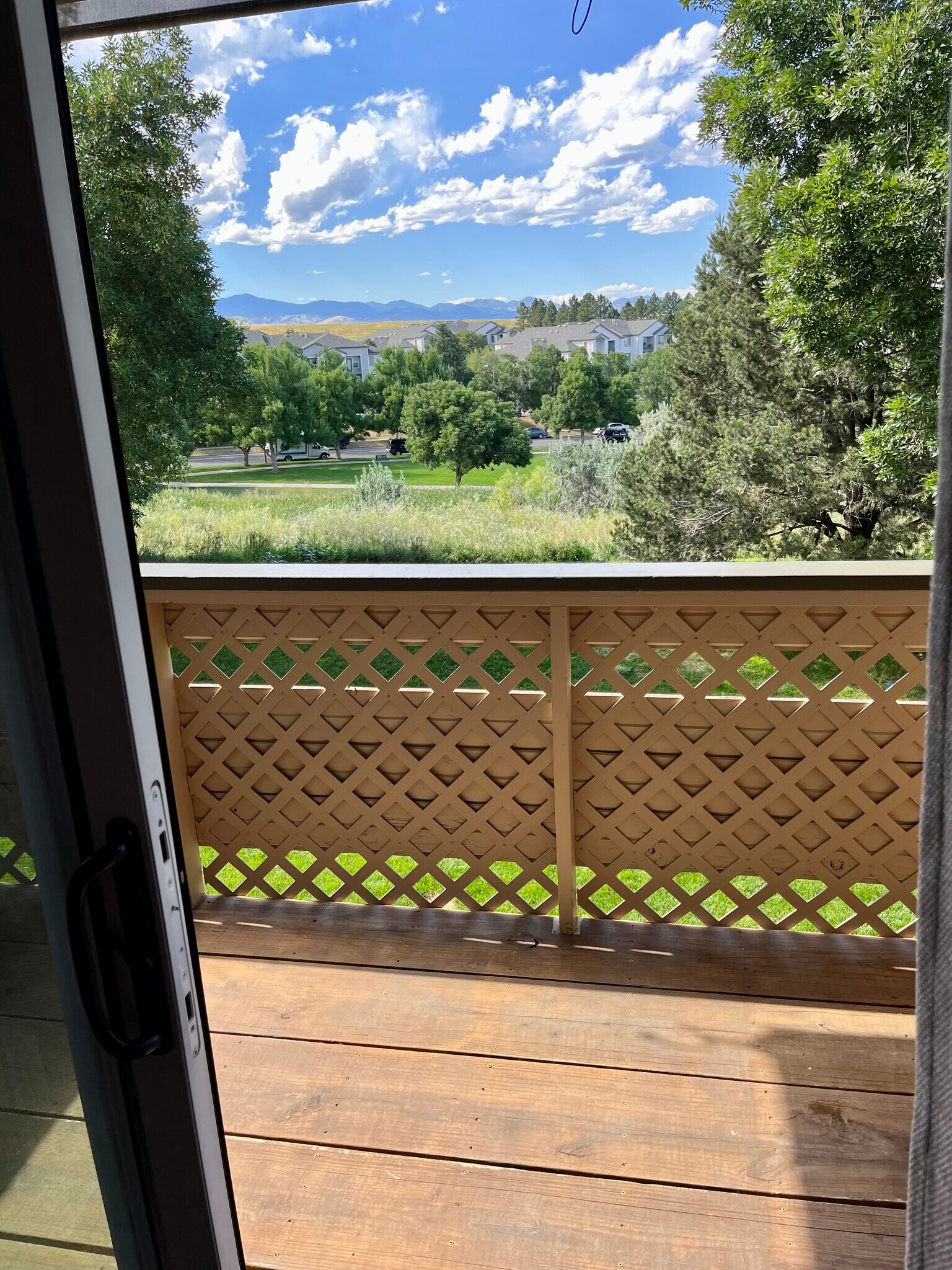 Building Photo - 410 Zang St