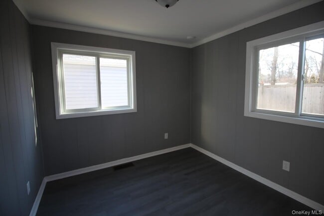 Building Photo - 361 June Ave