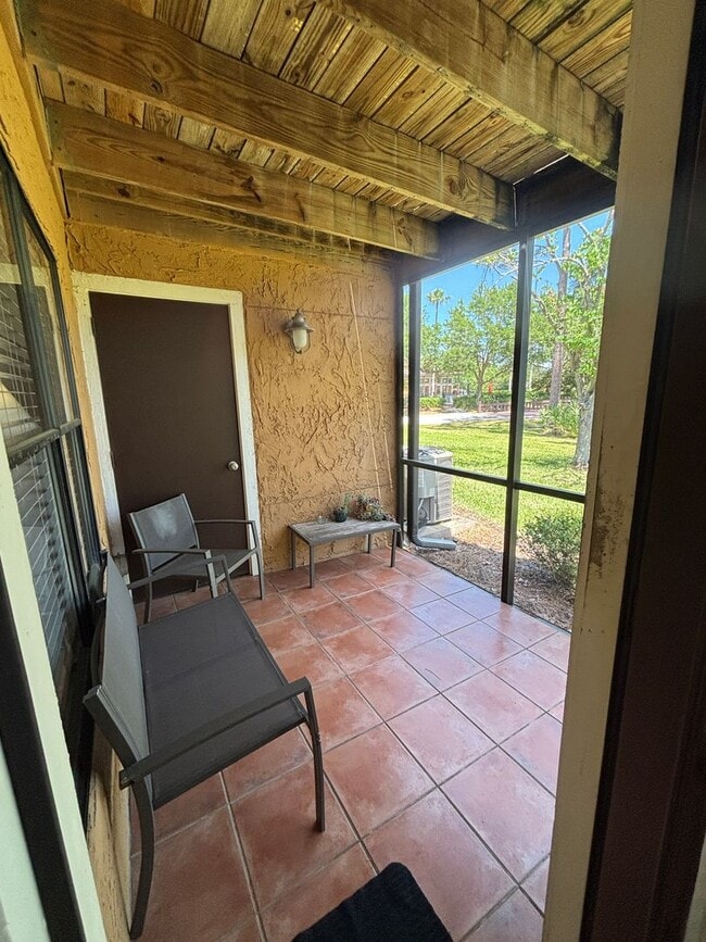 Building Photo - Condo Living at Its Best in Ponte Vedra Be...