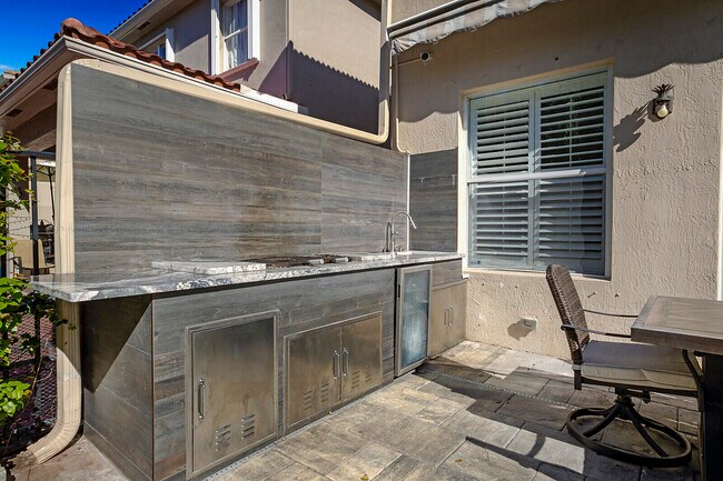 Building Photo - 7167 Ivy Crossing Ln