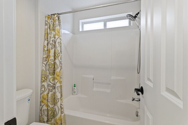 Building Photo - Bethany Beauty! 2 Bed 2.5 Bth + Office Townhome + 2 Car Garage + W/D + Wi-Fi Included