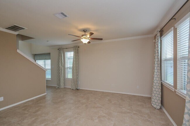 Building Photo - 6490 Calgary Woods Ln