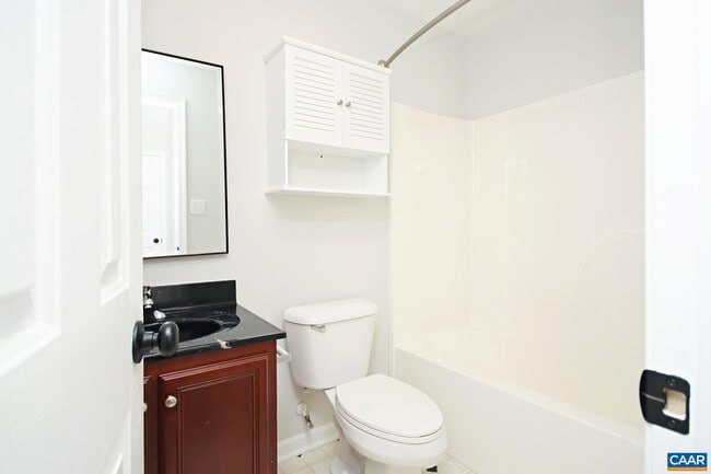 Building Photo - 4740 Bluejay Way