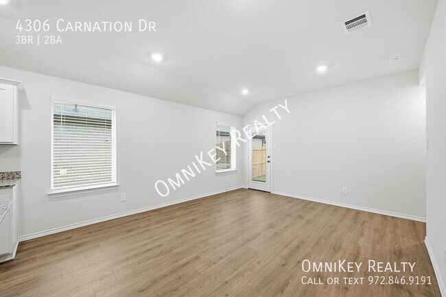 Building Photo - 4306 Carnation Dr