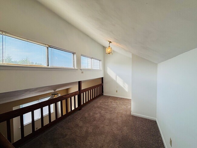 Building Photo - 233 Fairfax Rd