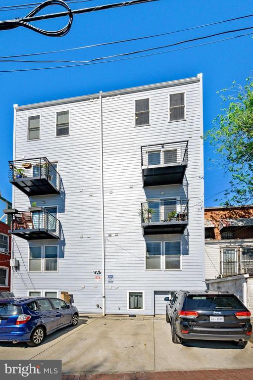 Building Photo - 3325 11th St NW