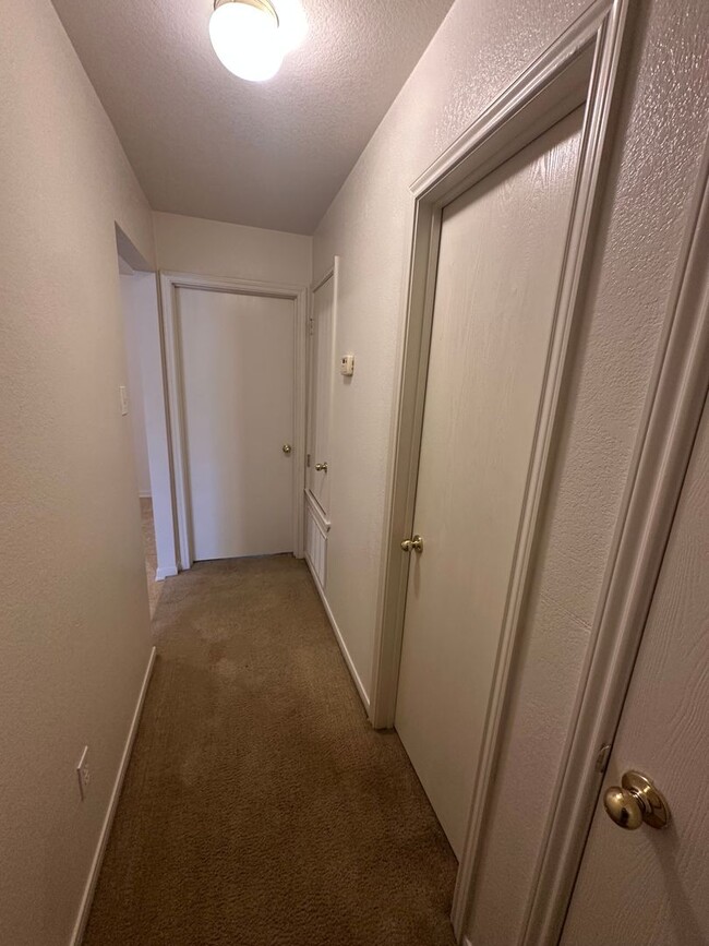 Building Photo - AVAILABLE SOON!