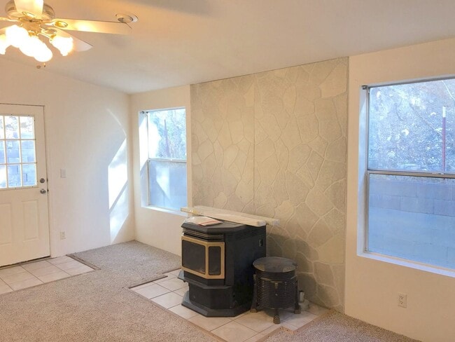 Building Photo - Mountain Living. 3 bedroom 2 bath home in Pecos, NM.