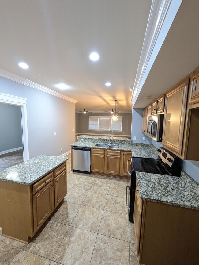 Building Photo - 116 Alder Ave SE