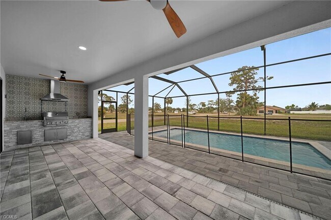 Building Photo - 1201 SW 8th Pl