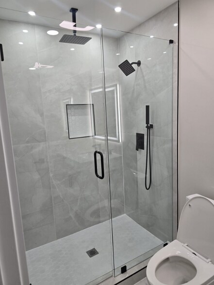 Building Photo - 4043 Chedworth Way