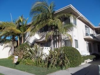 Building Photo - 1646 Livonia Ave