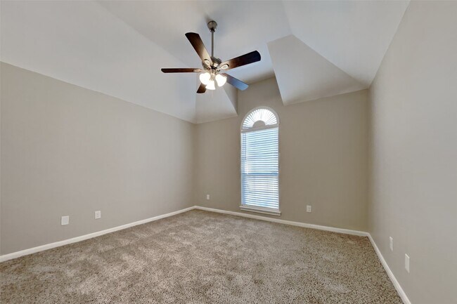 Building Photo - 3123 Candle Cabin Ln