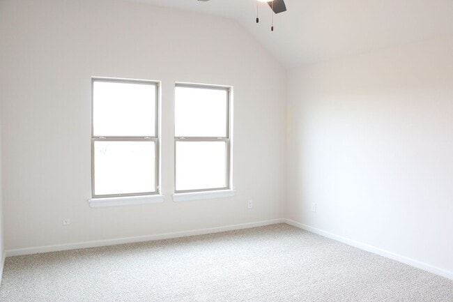 Building Photo - Brand New Home in Shawnee!