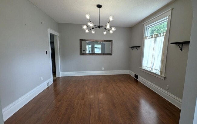 Building Photo - 1284 Montgomery Ave