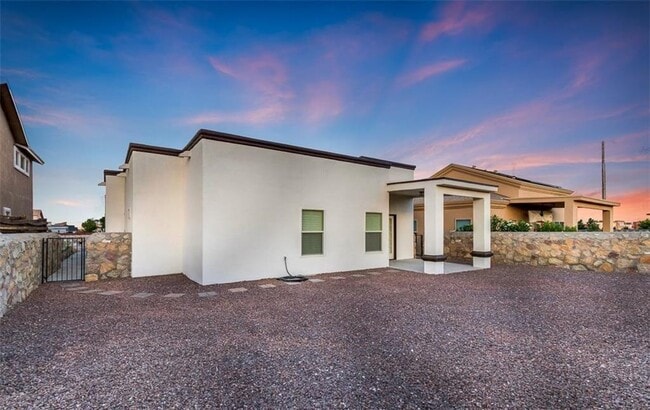 Building Photo - 11457 Lucio Moreno Dr