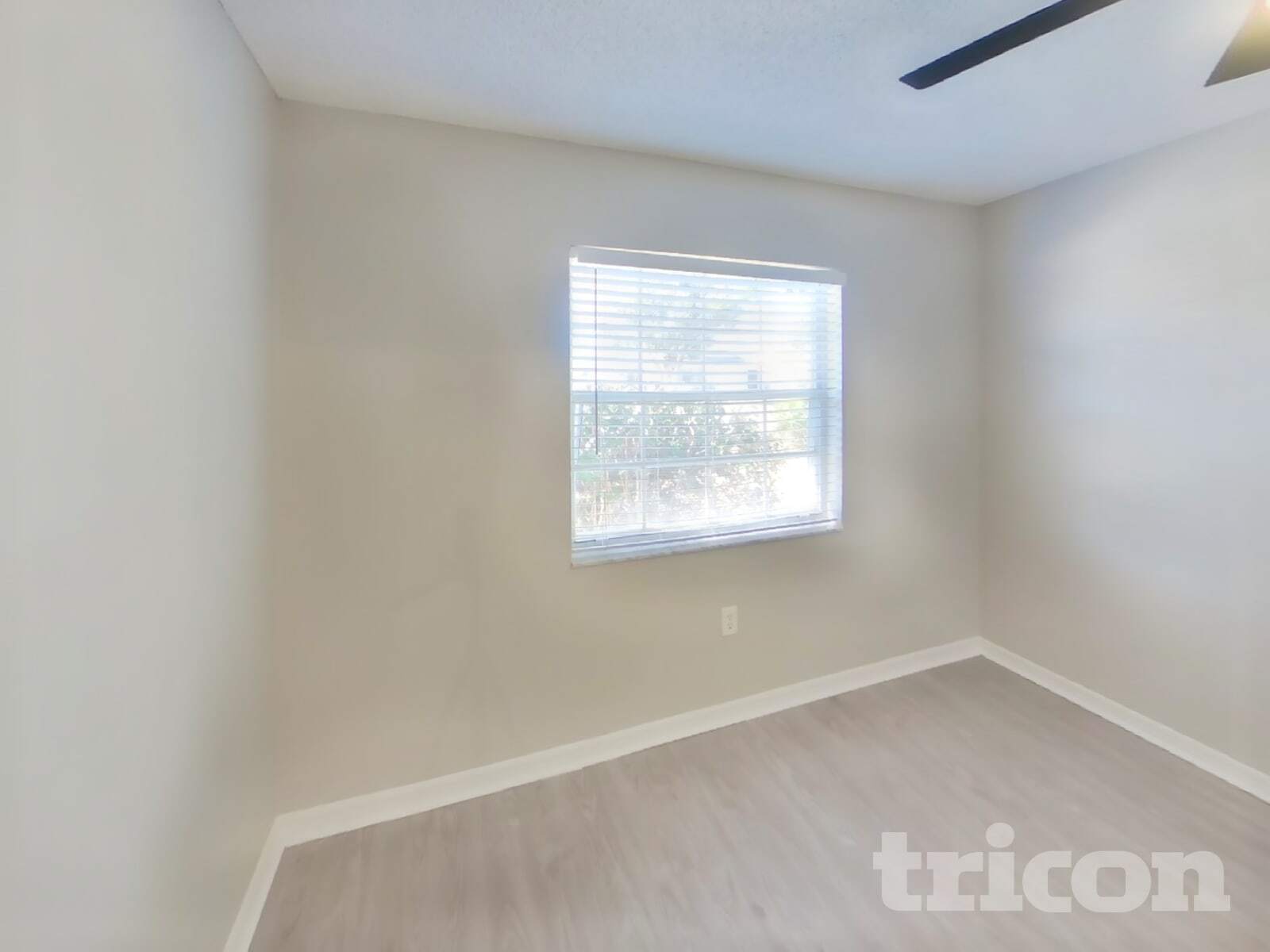 Building Photo - 1446 Deborah Dr