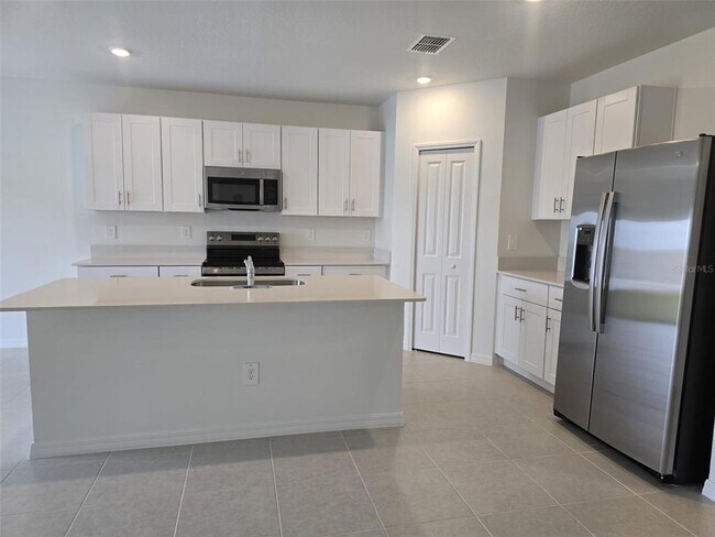 Building Photo - 11901 Brae Wy
