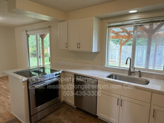 Building Photo - 1634 SW Knollbrook Pl