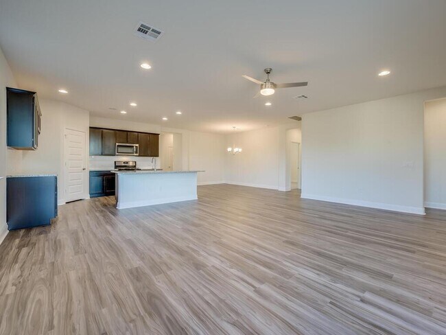 Building Photo - 16812 Marcello Dr