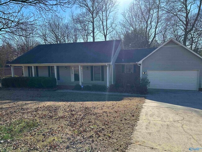 Primary Photo - 503 Highland Dr