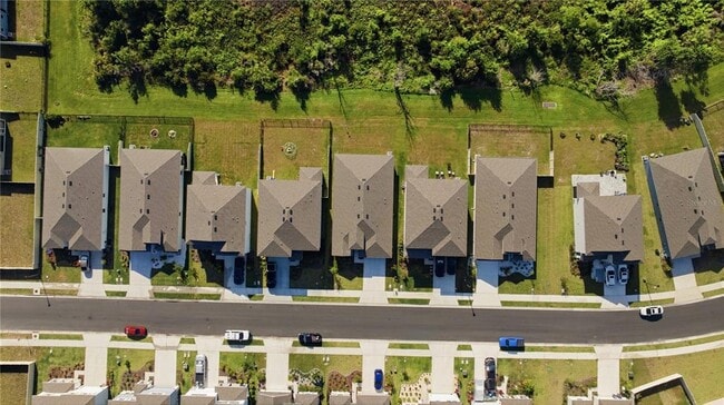 Building Photo - 10622 Eustis Dr